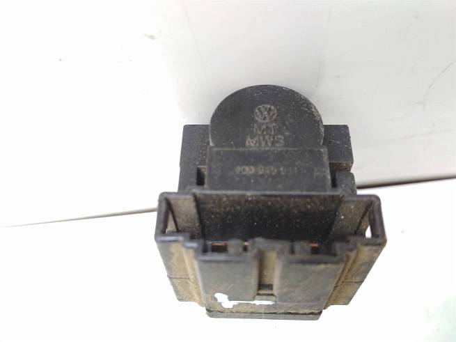  6Q0945511