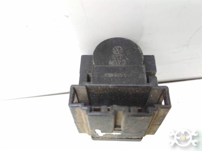  6Q0945511