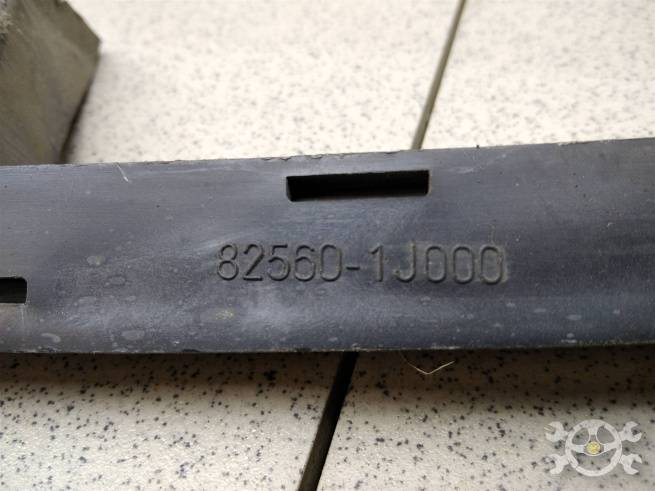  825601J000