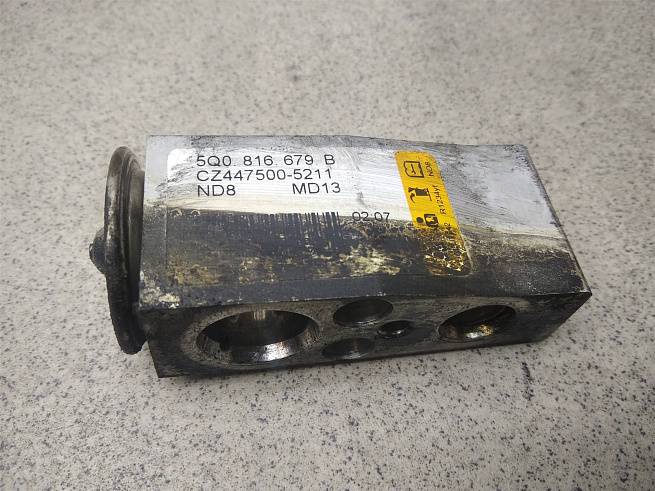  5Q0816679B