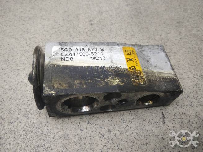  5Q0816679B