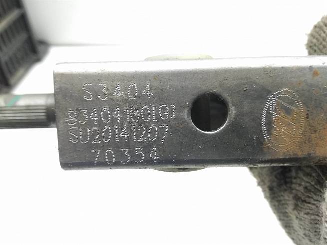  S3404100