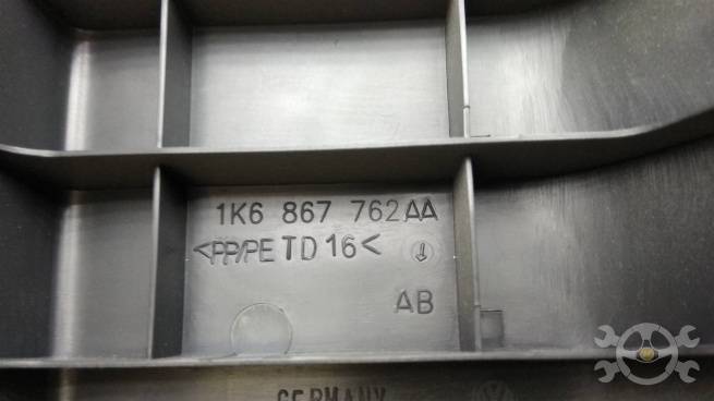  1K6867762AA