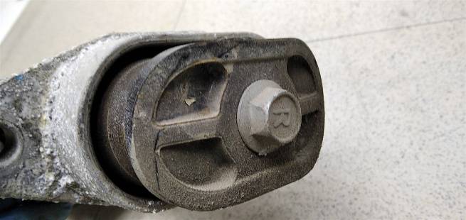  219501R000