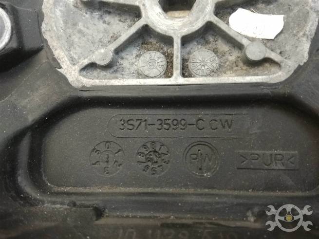  1351643