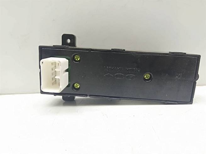  935812J100