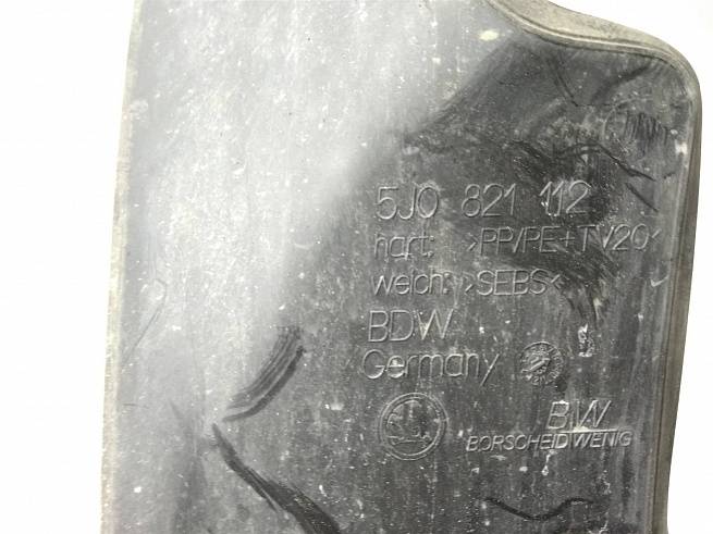  5J0821112
