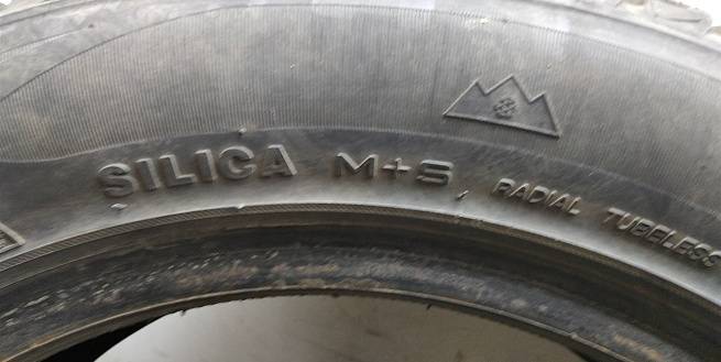  225/55 R17