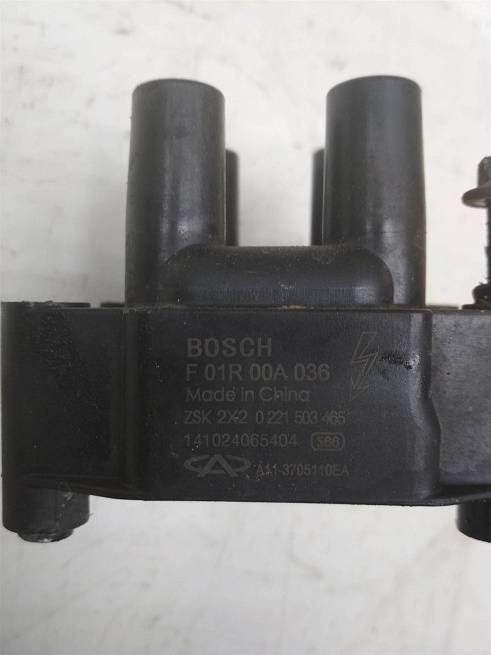  F01R00A036