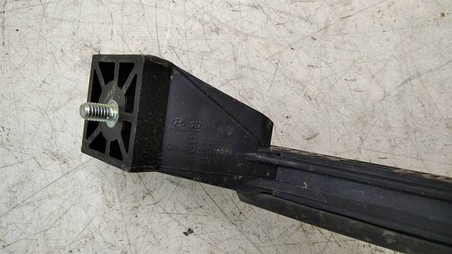  835201R000