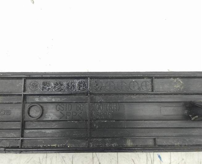  GS1D68730