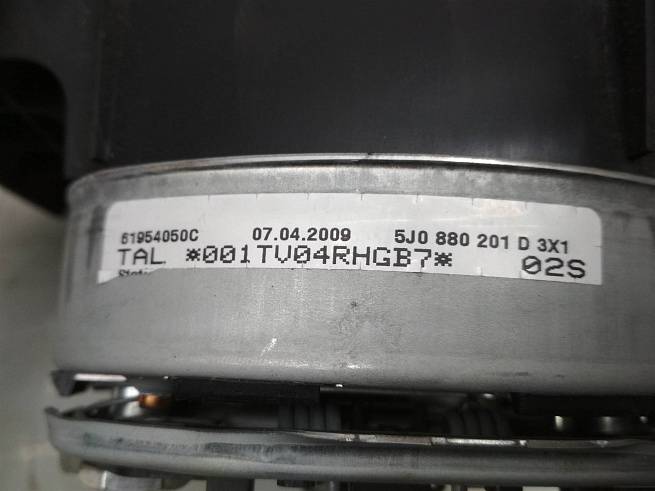  5J0880201D