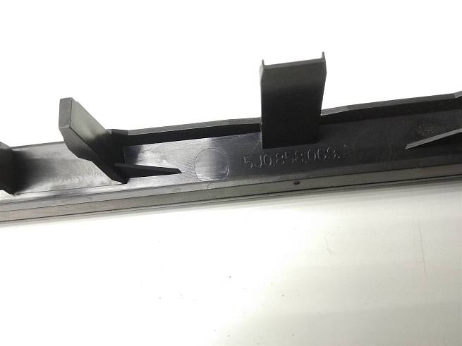  5J0858069A