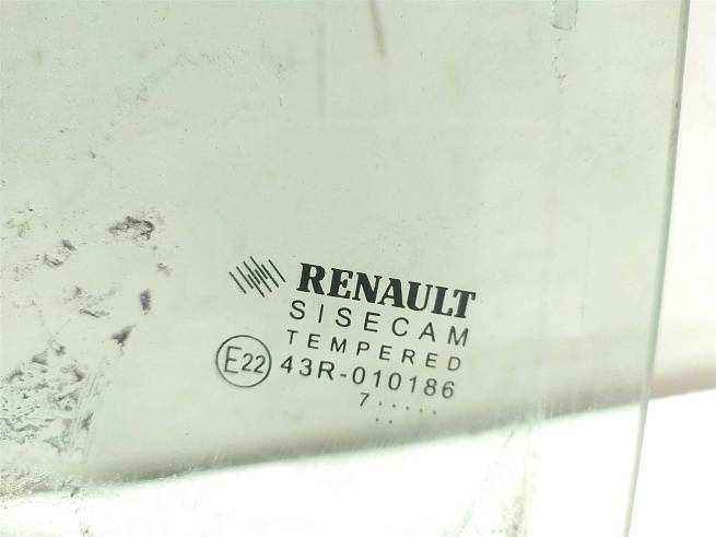  823008827R
