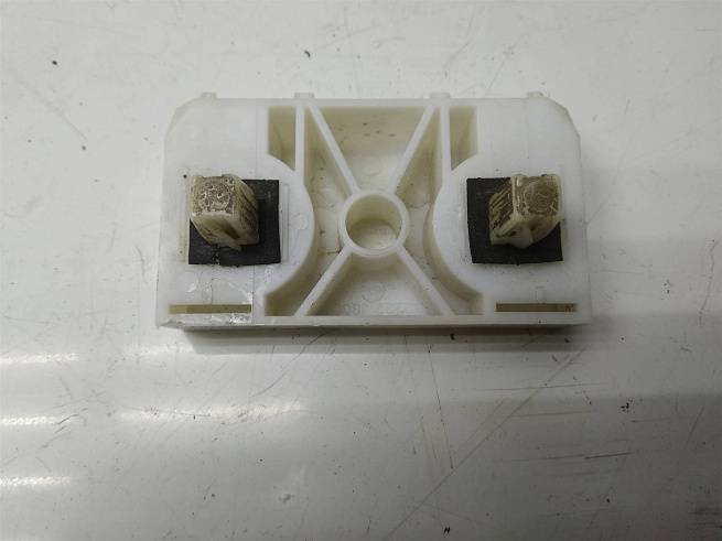  85220JG000