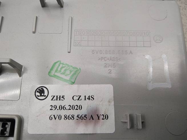  6V0868565A