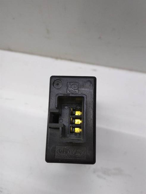  751U90070