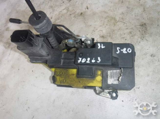 30699760 30699760
