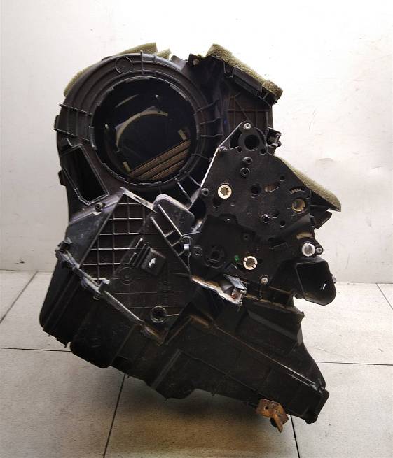  BV6Z19B555D