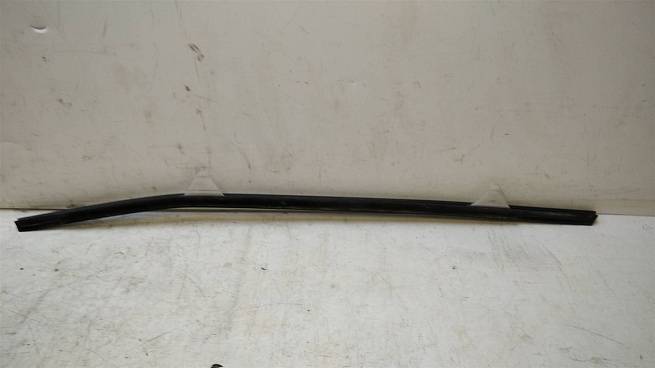  8P4839477A