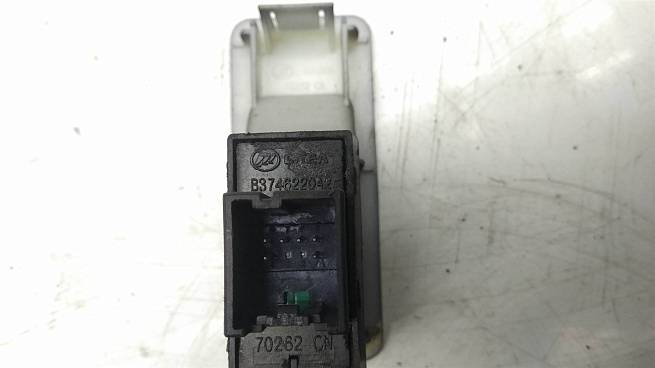  B3746220