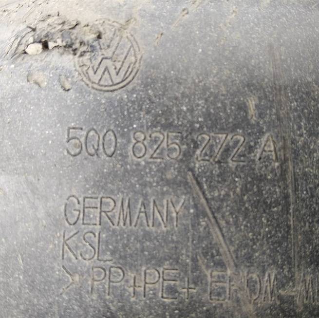  5Q0825272A