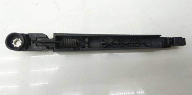  988152J000