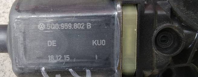  5Q0959802B
