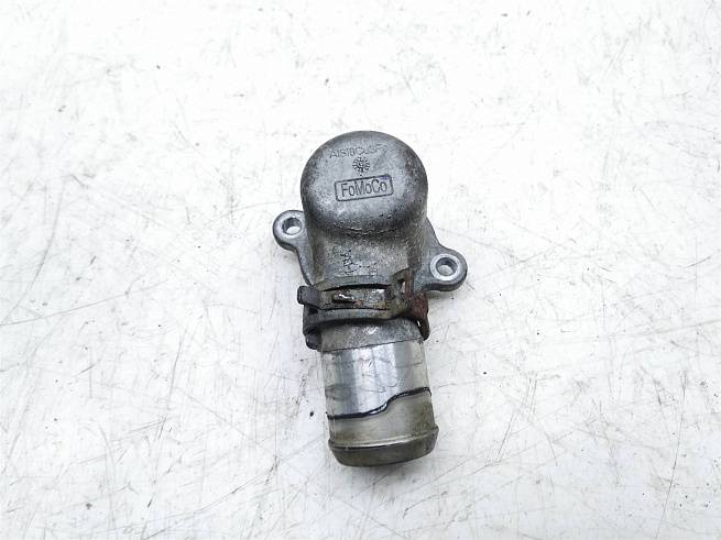  AT4Z8592A