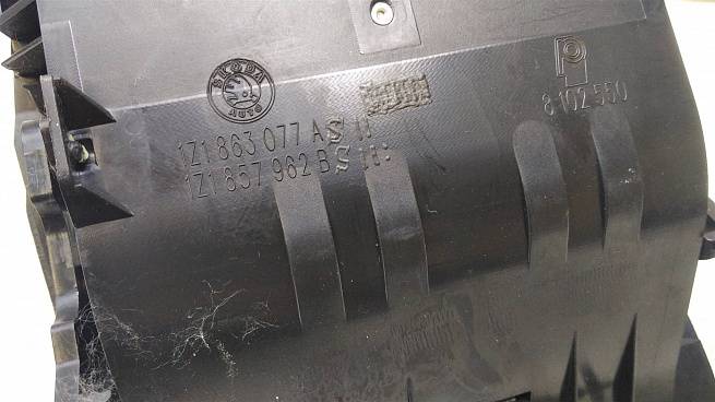  1Z1863077A