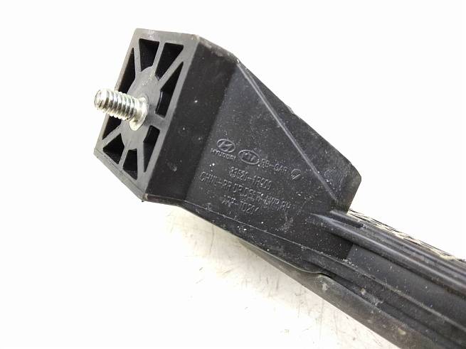  835451R000