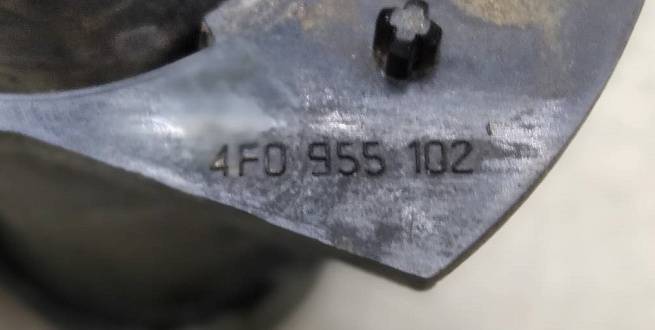  4F0955102