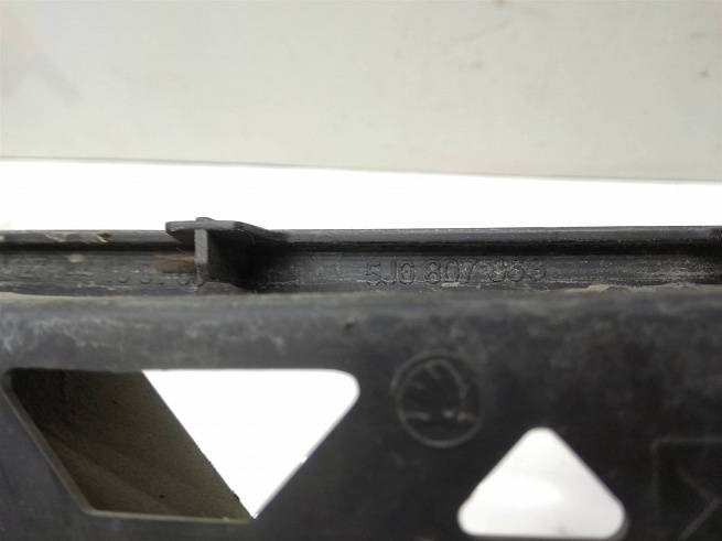  5J6807863