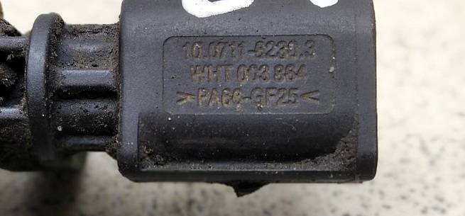  WHT003864